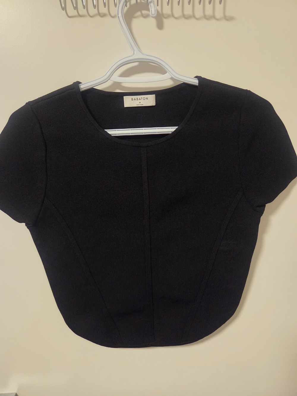 Babaton Black Short-Sleeve Scoop Neck Knit Top